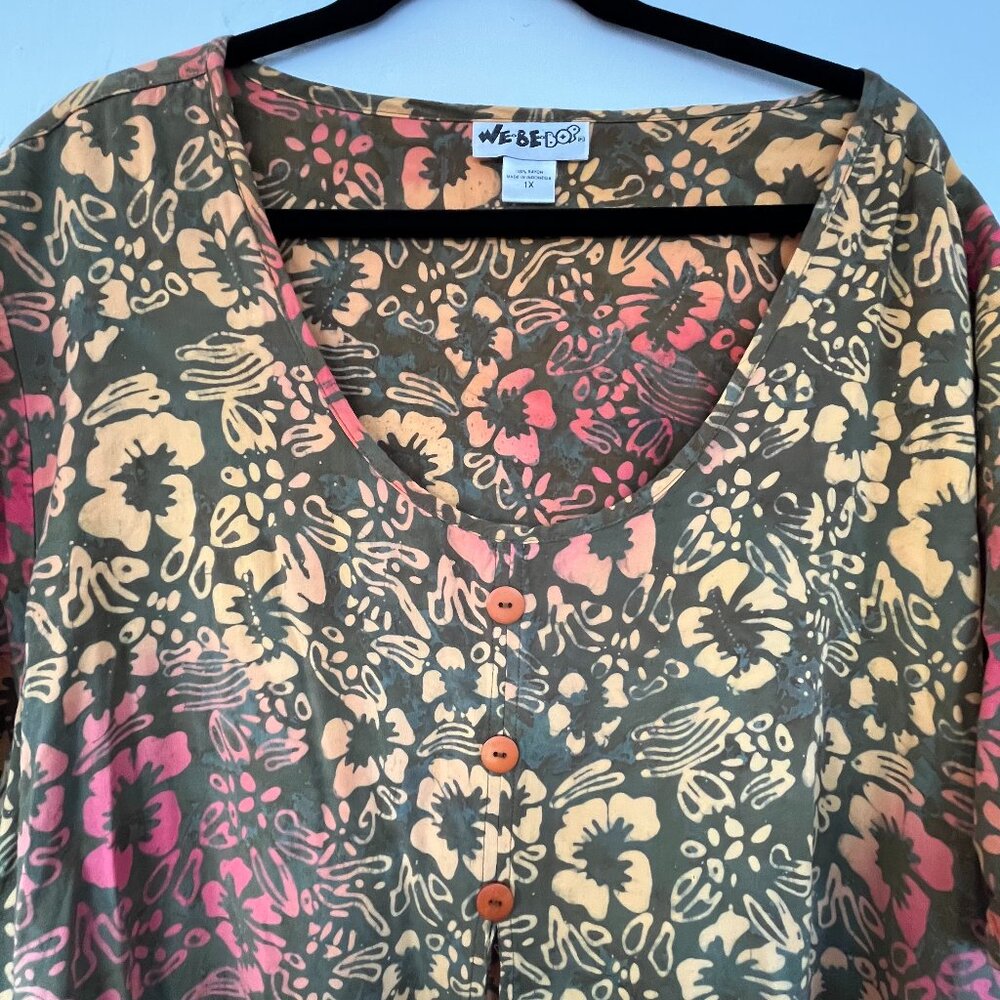 We Be Bop 1X Floral Short Sleeve Long Tunic with Side Slits